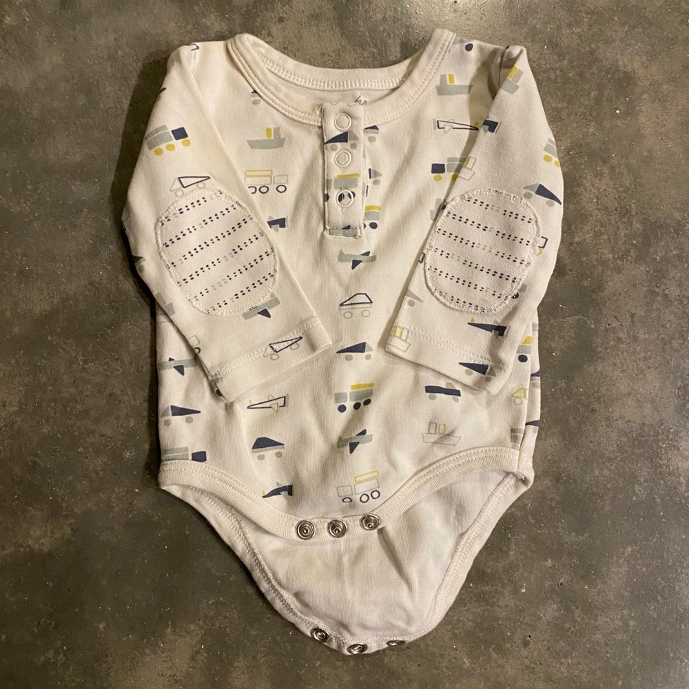 Pehr 0-3 onesie